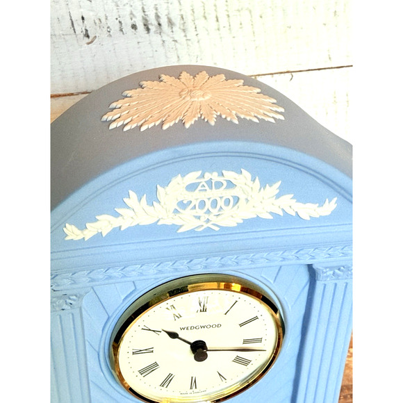Vintage 2000 Wedgwood The Millennium Clock COA #A2355 8.75" Tall - Picture 7 of 13